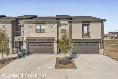 Main picture of Pershing Pointe Villas