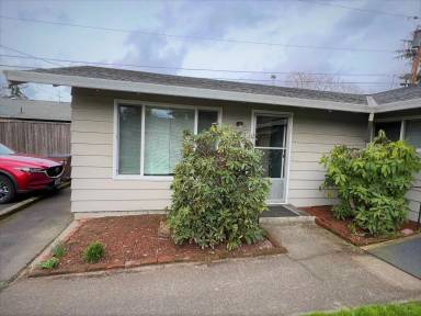 Main picture of 1139 SE Baseline St