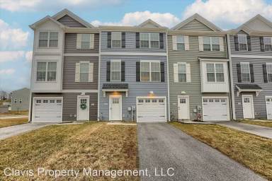 Main picture of 204 Overlook Dr