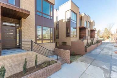Main picture of 606 S West St