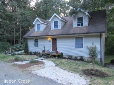 Main picture of 134 Bingham St