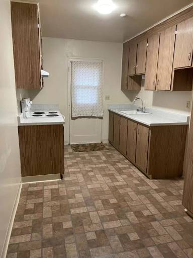 Main picture of 446 S E St