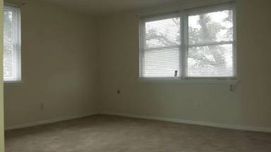 Main picture of 9619 Warwick Ave