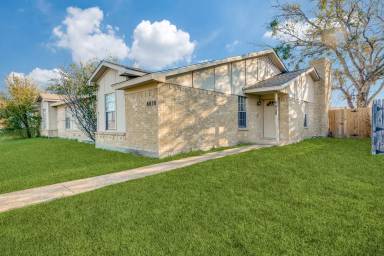 Main picture of 8836 Hidden Hill Dr