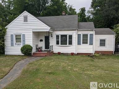Main picture of 2143 Park Ln