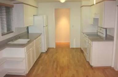 Main picture of 3234 Oakcrest Dr NW