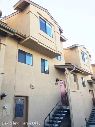 Main picture of 2457 Beach St