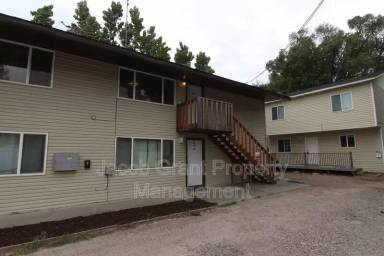 Main picture of 121 South 2nd West - 9