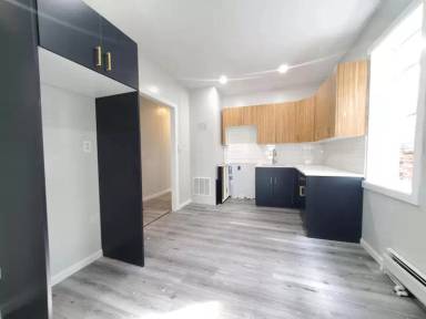 Main picture of 345 Forrest St