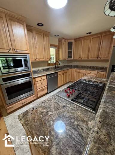 Main picture of 871 Bretton Dr