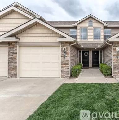 Main picture of 4305 NE 83rd St