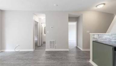 Main picture of 1909 Tischer Rd