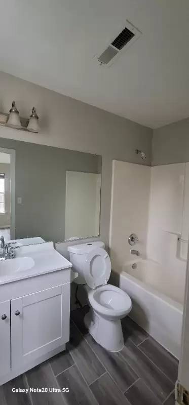 Main picture of 558 Osceola Ave