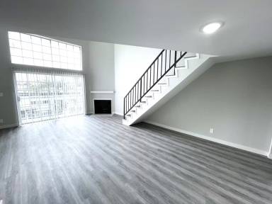 Main picture of 10425 Tabor St