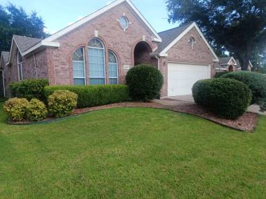 Main picture of 2617 Swan Dr