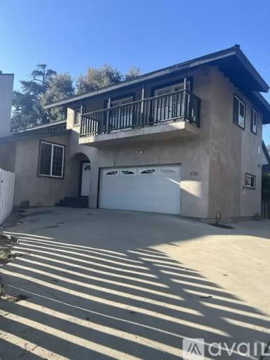 Main picture of 2037 Layton St