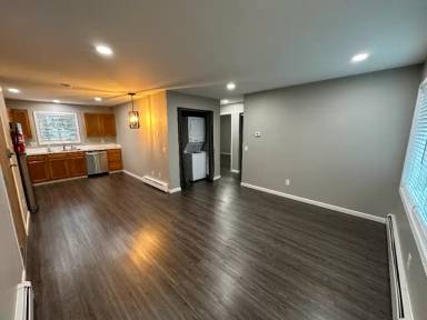 Main picture of 609 Irwin St