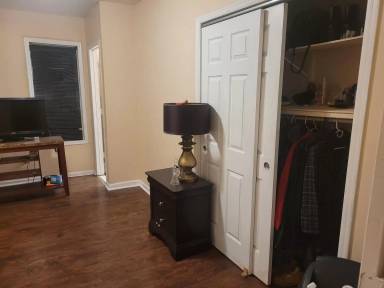 Main picture of 107 Palm St