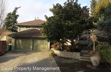 Main picture of 11218 NE 94th St