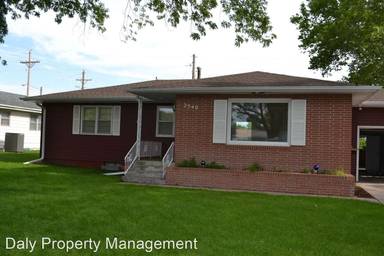 Main picture of 2512 Lamar Ave