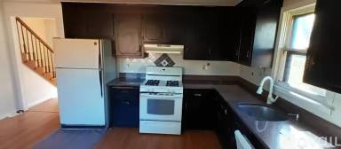 Main picture of 270 Kelsey St