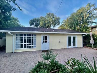 Main picture of 809 Vistabula St