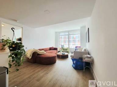 Main picture of 11 50th Ave