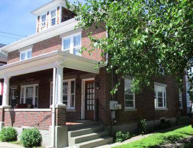 Main picture of 247 Jefferson St