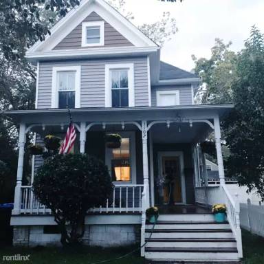 Main picture of 1107 Park Ave
