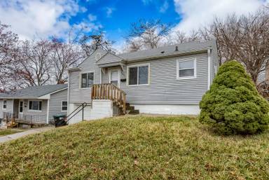 Main picture of 1931 S 50th St