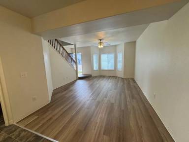 Main picture of 1527 Hollyhock Dr
