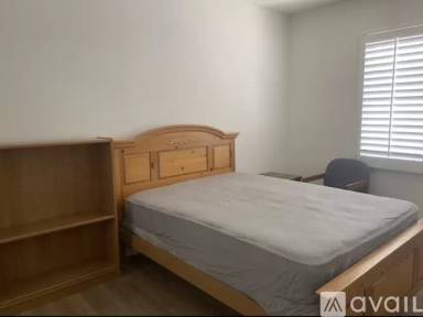 Main picture of 14925 Shoreham St