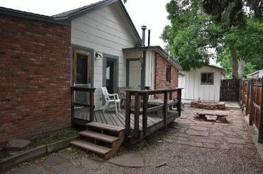 Main picture of 947 Terry St