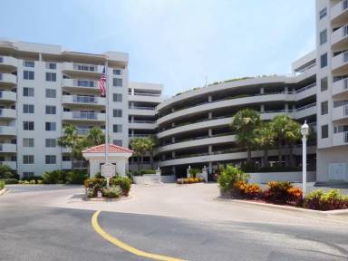 Main picture of Oceans Cloverleaf Condominiums