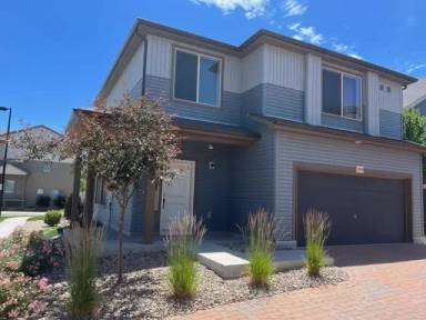 Main picture of 5440 Danube St