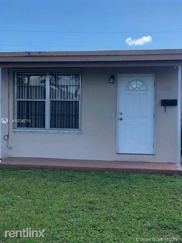 Main picture of 10900 SW 40th St