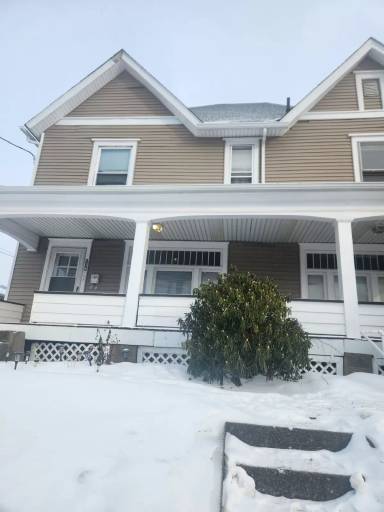 Main picture of 134 Harrison Ave SW