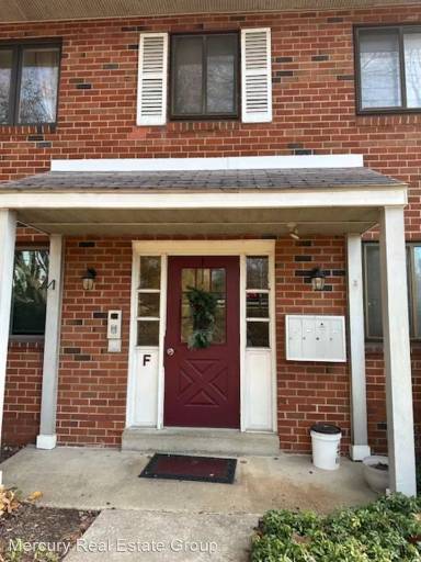 Main picture of 1 Lawrence Rd