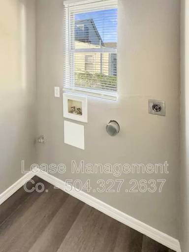 Main picture of 918 Vallette St