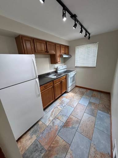 Main picture of 140 Lacrosse St