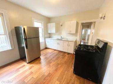 Main picture of 26 Taft St