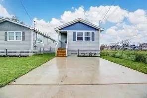 Main picture of 3519 Omega St