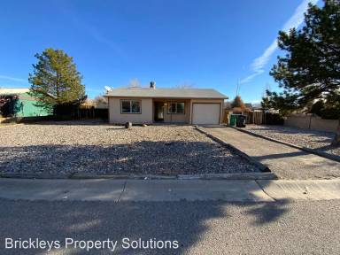 Main picture of 628 Pontiac Dr SW