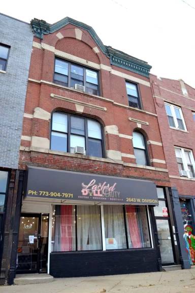 Main picture of 2643 W Division St