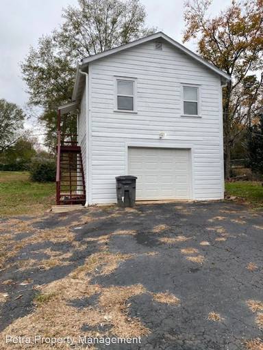 Main picture of 2819 Poinsett Hwy