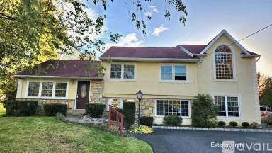 Main picture of 1750 Metz Rd