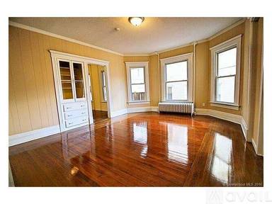 Main picture of 189 Fairview St
