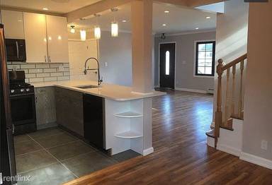 Main picture of 128 S Fordham Rd