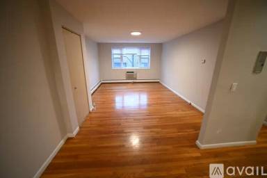 Main picture of 110 Babcock St