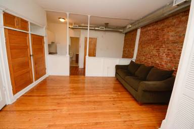 Main picture of 4427 Chestnut St